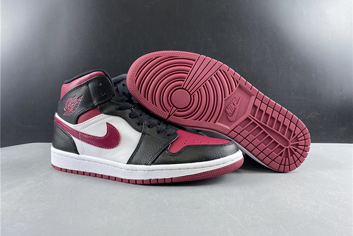 Jordan 1 Mid 554724-066