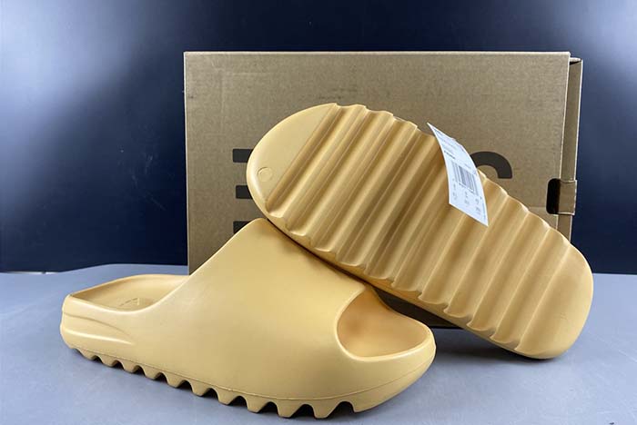 YEEZY SLIDE DESERT SAND - FW6344