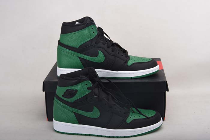 Air Jordan 1 Retro High OG Pine Green 555088-030