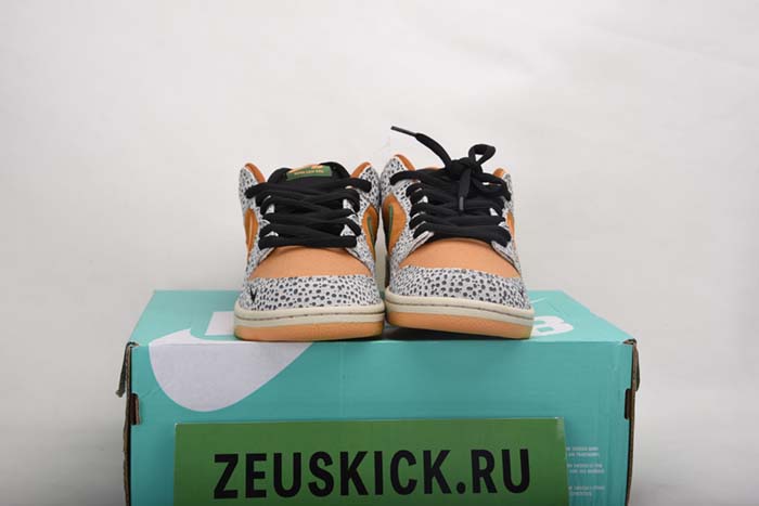 Nike SB Dunk Low “Safari” CD2563-002