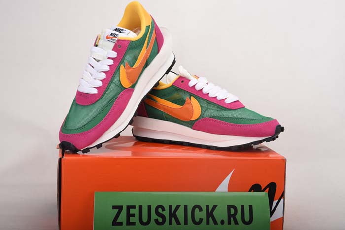 Sacai xNike LDV Waffle Pine Green - BV0073-301