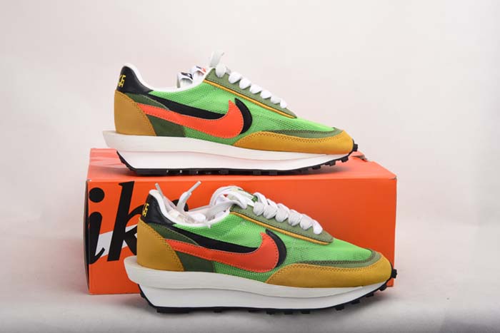 NIKE LD WAFFLE SACAI GREEN MULTI - BV0073-300