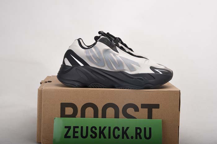 Yeezy Boost 700 MNVN Bone FY3729