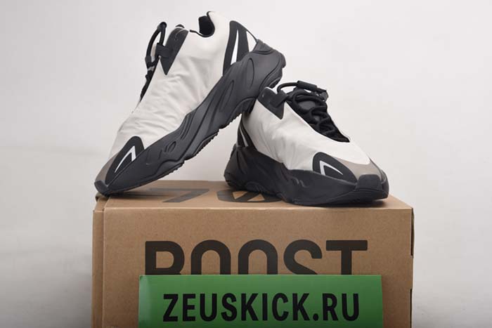 Yeezy Boost 700 MNVN Bone FY3729