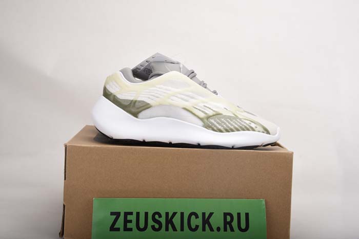 Yeezy Boost 700 V3 EF9899