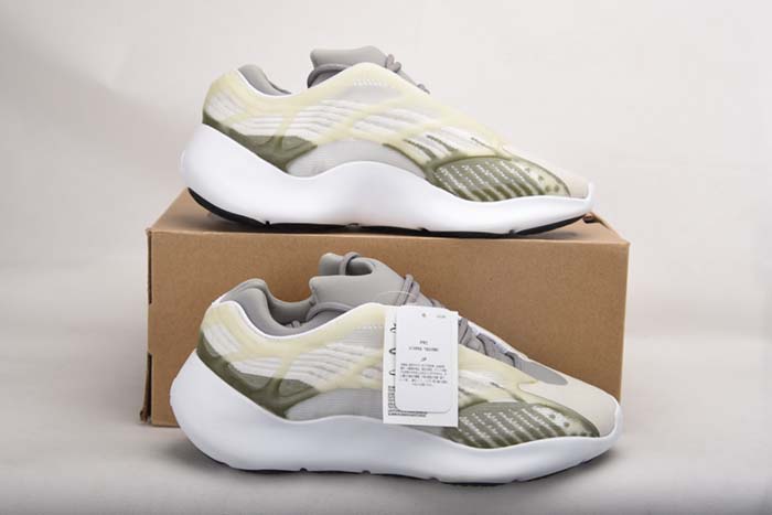 Yeezy Boost 700 V3 EF9899