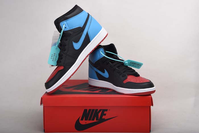 AIR JORDAN 1 HIGH WMNS UNC CHICAGO CD0461-046