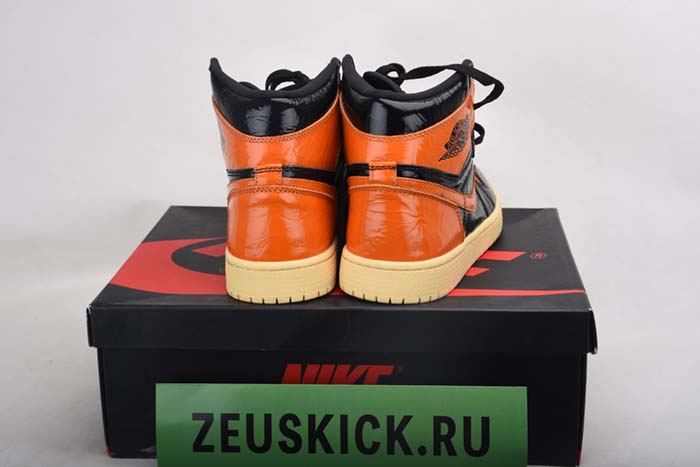 AIR JORDAN 1 SHATTERED BACKBOARD 3.0 555088-028