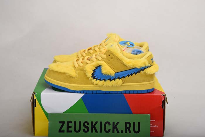 Grateful Dead x Nike SB Dunk Low“ Yellow Bear” CJ5378-700