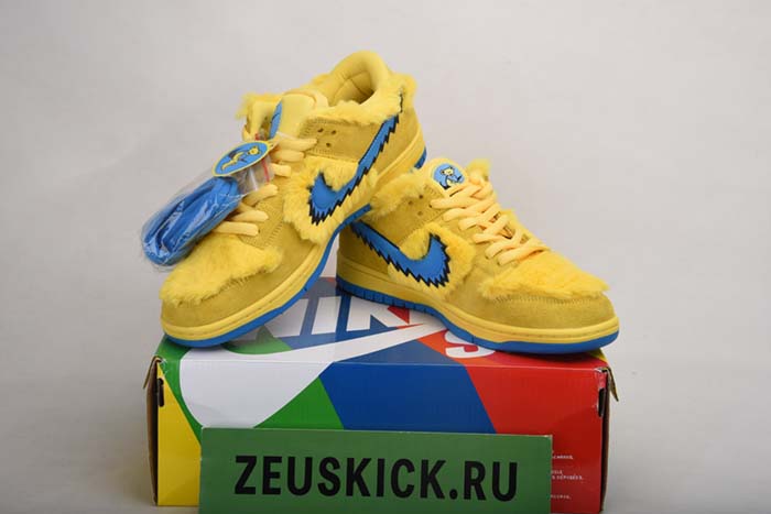 Grateful Dead x Nike SB Dunk Low“ Yellow Bear” CJ5378-700