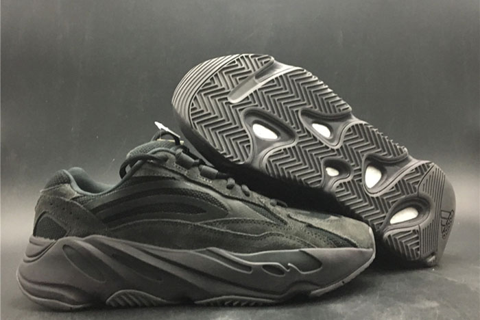 ADIDAS YEEZY BOOST 700 V2 VANTA - FU6684