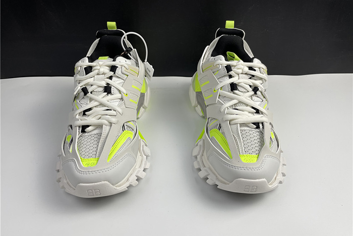 Balenciaga Track Sneaker 542436 W3NU2 7660