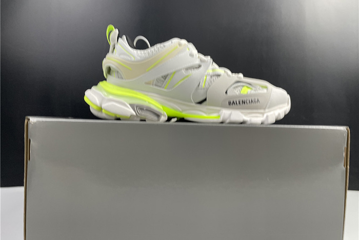 Balenciaga Track Sneaker 542436 W3NU2 7660