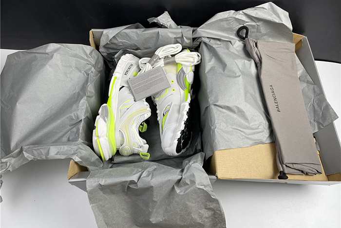 Balenciaga Track Sneaker 542436 W3NU2 7660