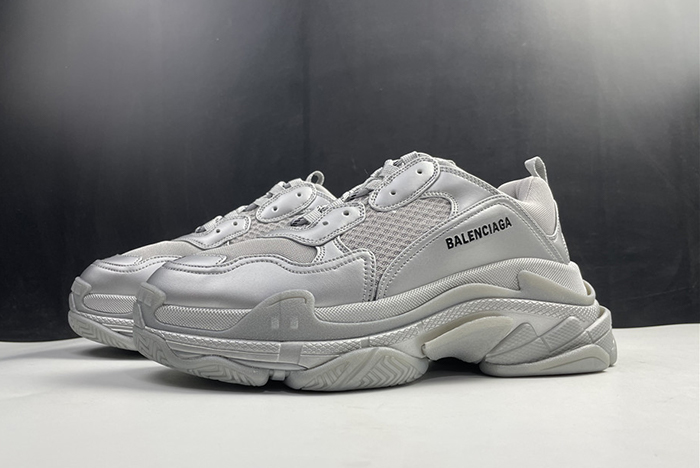 Balenciaga Track Sneaker 536737 W2FS2 8100