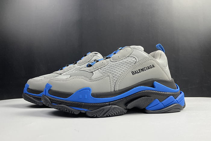 Balenciaga track sneaker 536737 W06N1 9013