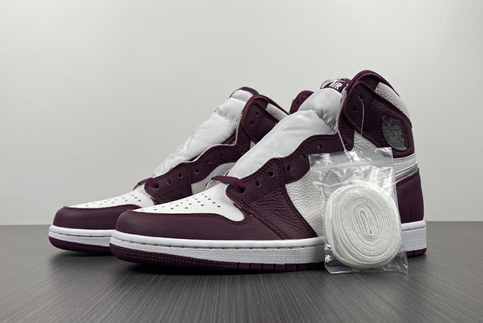 Jordan 1 Retro High OG Bordeaux 555088-611