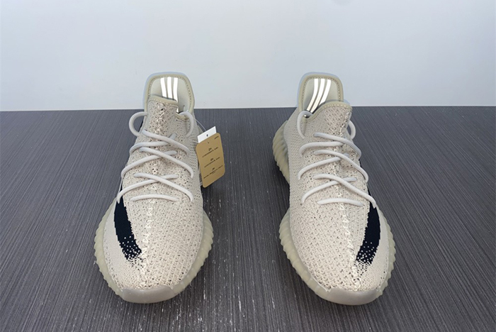 Adidas Yeezy Boost 350V2 HP7870