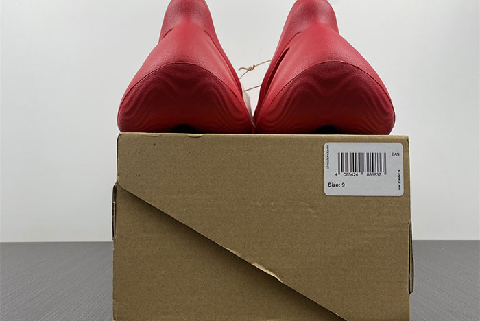 adidas Yeezy Foam RNNR Vermillion GW3355