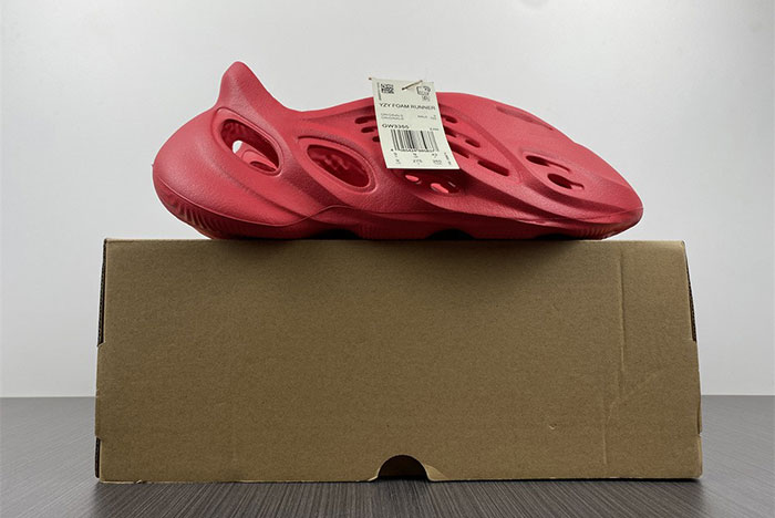 adidas Yeezy Foam RNNR Vermillion GW3355