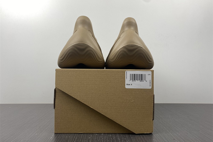 adidas Yeezy Foam RNNR Mist GV6774