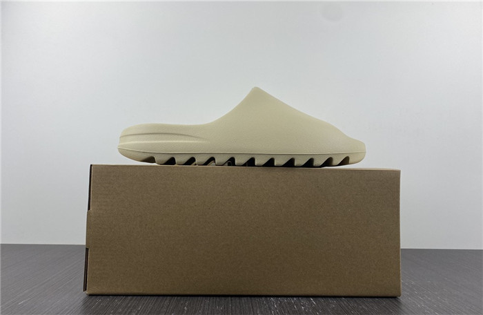 Adidas Yeezy Slides Bone FZ5897