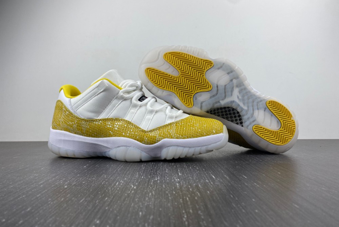 Air Jordan 11 Low WMNS Yellow Snake skin AV2187-140