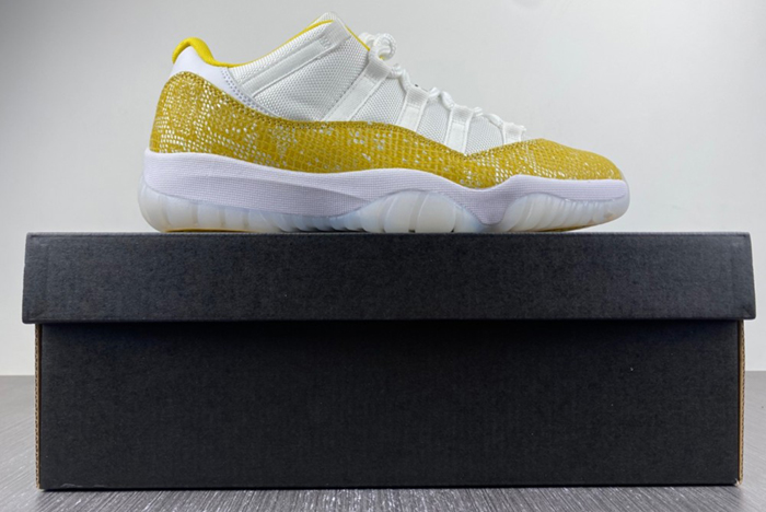 Air Jordan 11 Low WMNS Yellow Snake skin AV2187-140