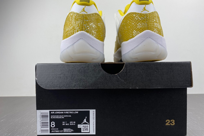 Air Jordan 11 Low WMNS Yellow Snake skin AV2187-140