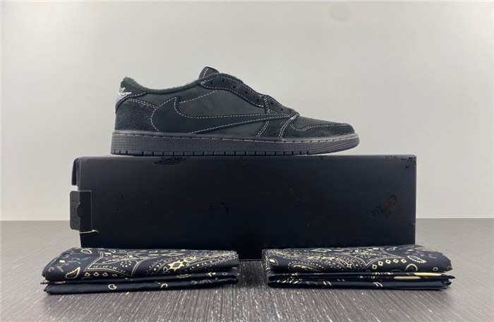 Travis Scott x Air Jordan 1 Low OG DM7866-001