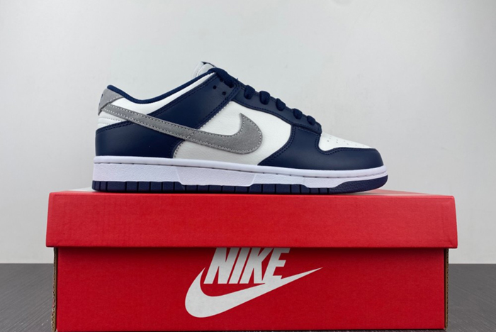 Nike Dunk Low Summit White Midnight Navy