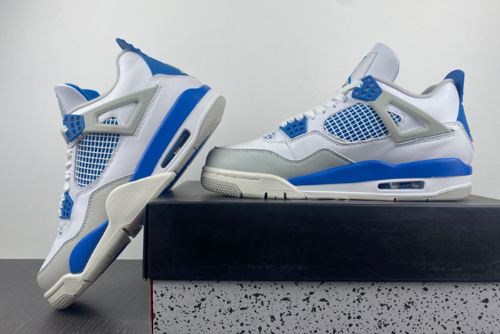 AJ4 AIR JORDAN 4 OG “MILITARY BLUE”