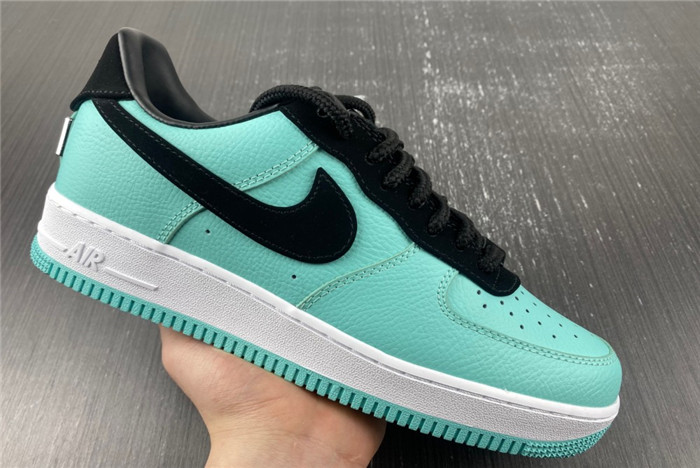 Tiffany & Co. x Nike Air Force 1 Low DZ1382-002