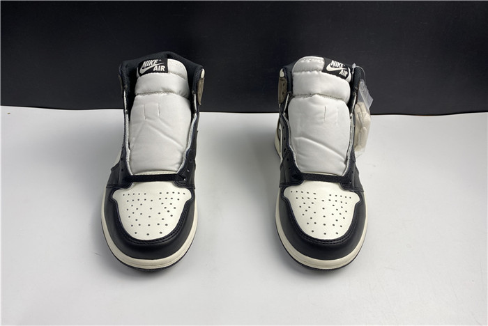 Air Jordan 1 High OG “Dark Mocha” 555088-105