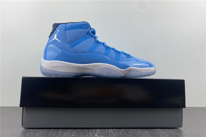 Air Jordan 11 Pantone 717602-900