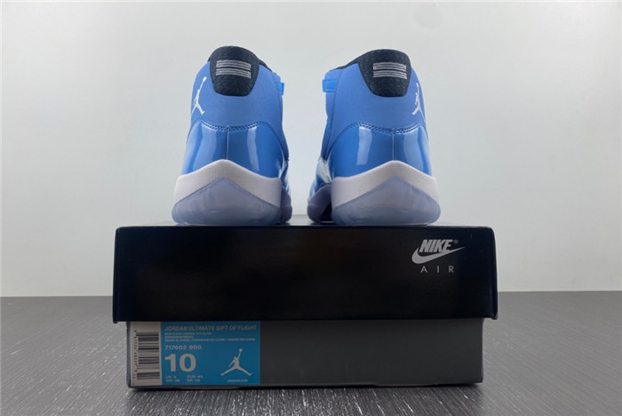 Air Jordan 11 Pantone 717602-900