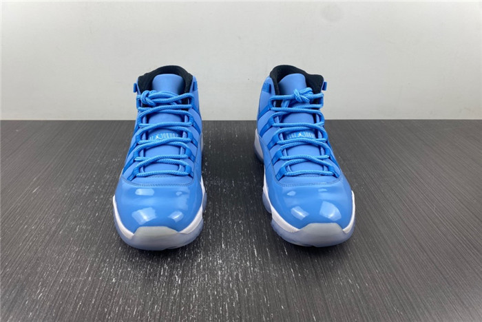 Air Jordan 11 Pantone 717602-900