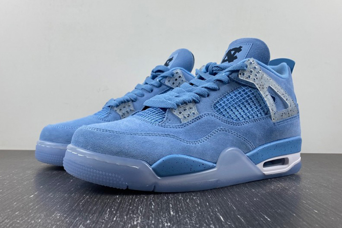 Air Jordan 4 Retro UNC PE  AJ4 1032070