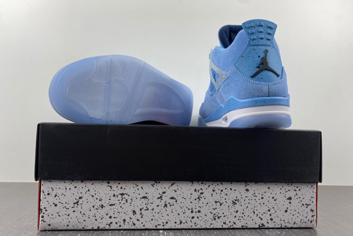 Air Jordan 4 Retro UNC PE  AJ4 1032070