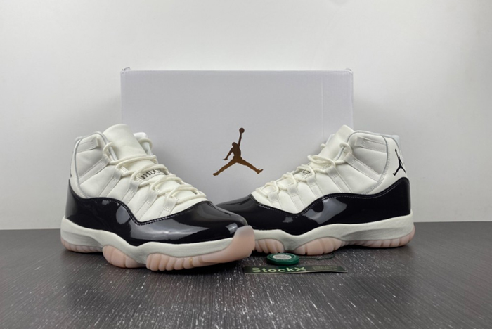 Air Jordan 11 WMNS Neapolitan AR0715-101