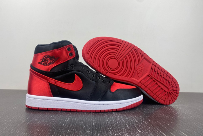 代Air Jordan 1 High OG WMNS Satin Bred FD4810-061