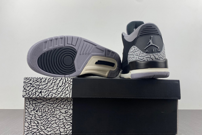 Air Jordan 3 WMNS Off Noir CK9246-001