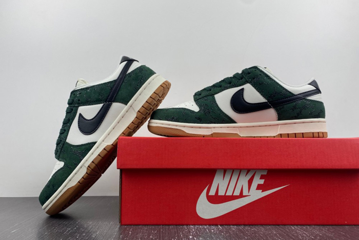 Nike Dunk Low SKU FQ8893-397