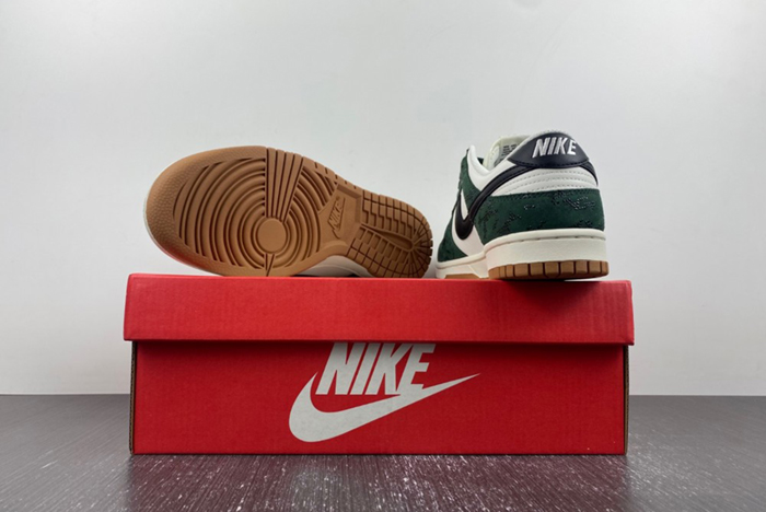 Nike Dunk Low SKU FQ8893-397