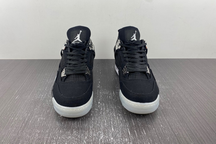 Jordan 4 Black 136863