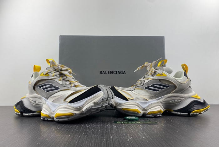 BALENCIAGA Multicolor Runner Sneakers 784341 W2MV1 1170