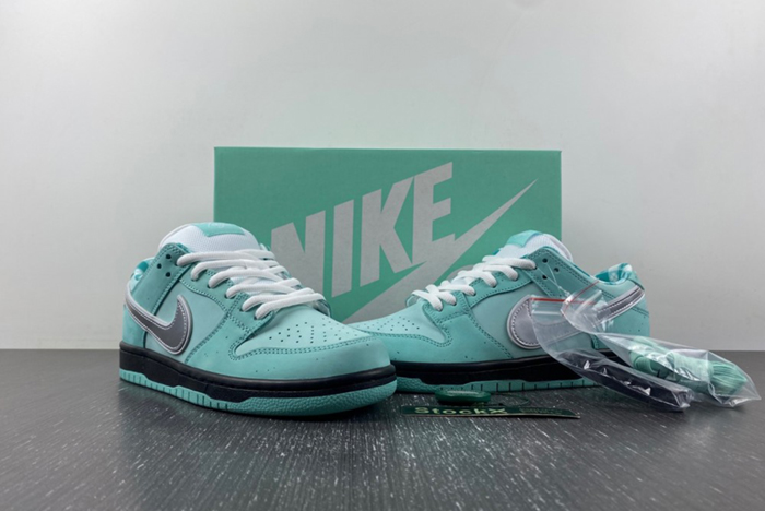 Concepts x TIFFANY CO. x Nike SB Dunk Low BV1310-402