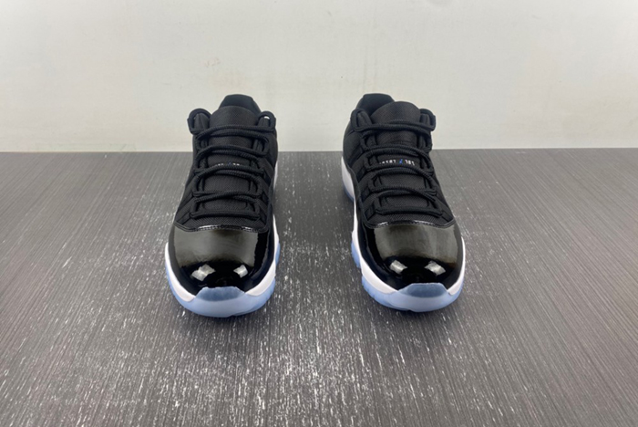 Air Jordan 11 Low Space Jam FV5104-004