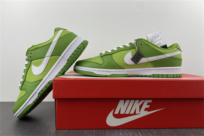 Nike Dunk Low Chlorophyll