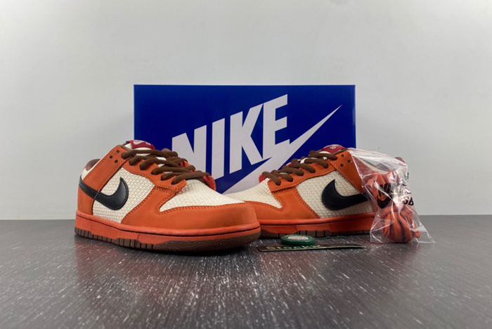 Nike SB Dunk Low Top Ramen  313170-101